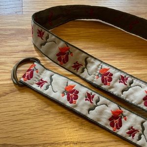 Very cute vintage ribbon belt with flowers